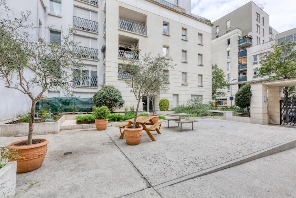 Premium Flat 6 People With Billard And Terrace Stade De France Saint-Denis  Eksteriør bilde